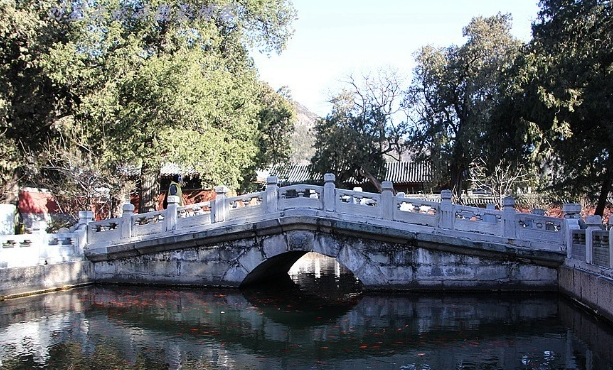 淺析寺廟園林規(guī)劃設計的特點